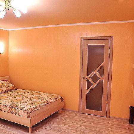 Apartments Lesi Ukrainki 25 Lviv Buitenkant foto