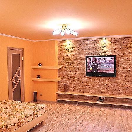 Apartments Lesi Ukrainki 25 Lviv Buitenkant foto