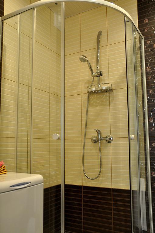 Apartments Lesi Ukrainki 25 Lviv Buitenkant foto